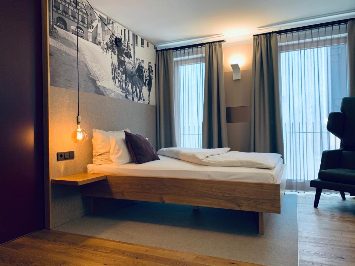 Stadthotel Kachelofen Крумбах Экстерьер фото