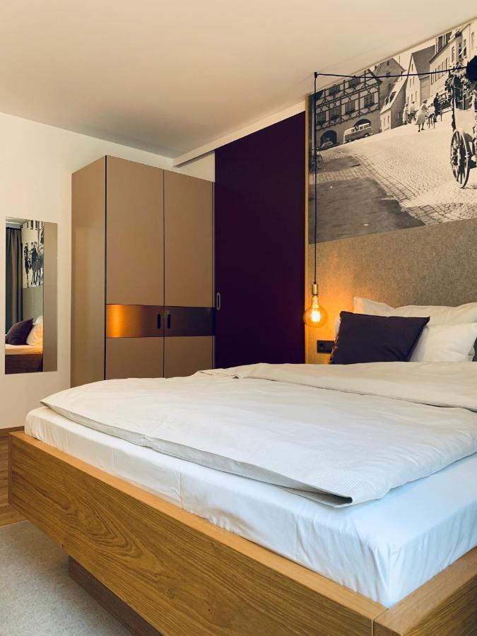 Stadthotel Kachelofen Крумбах Экстерьер фото