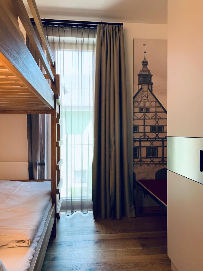 Stadthotel Kachelofen Крумбах Экстерьер фото