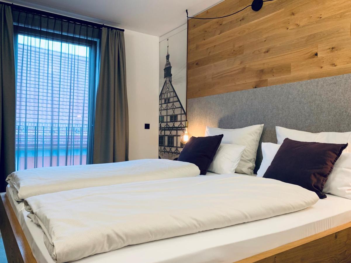 Stadthotel Kachelofen Крумбах Экстерьер фото