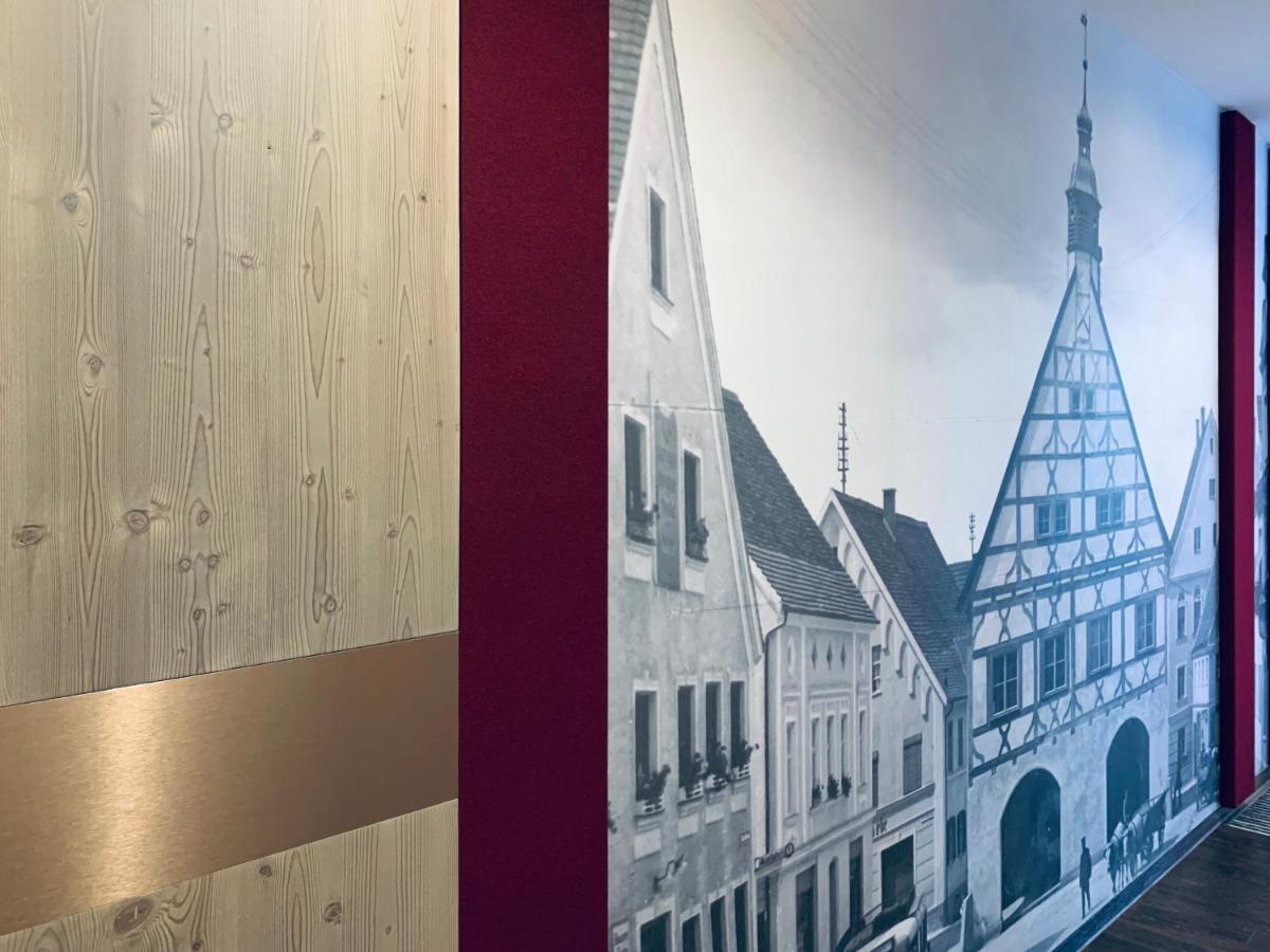 Stadthotel Kachelofen Крумбах Экстерьер фото