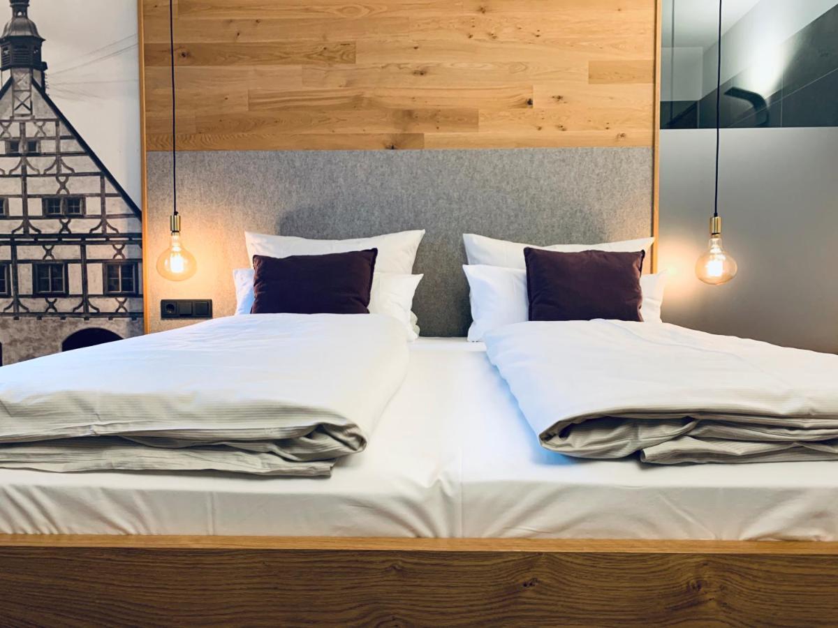 Stadthotel Kachelofen Крумбах Экстерьер фото